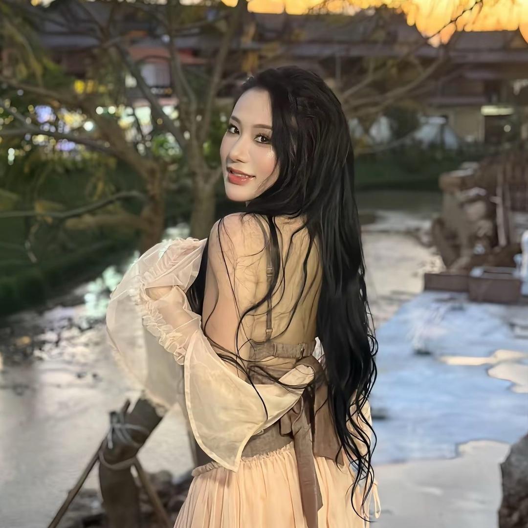 阿七很忙💃