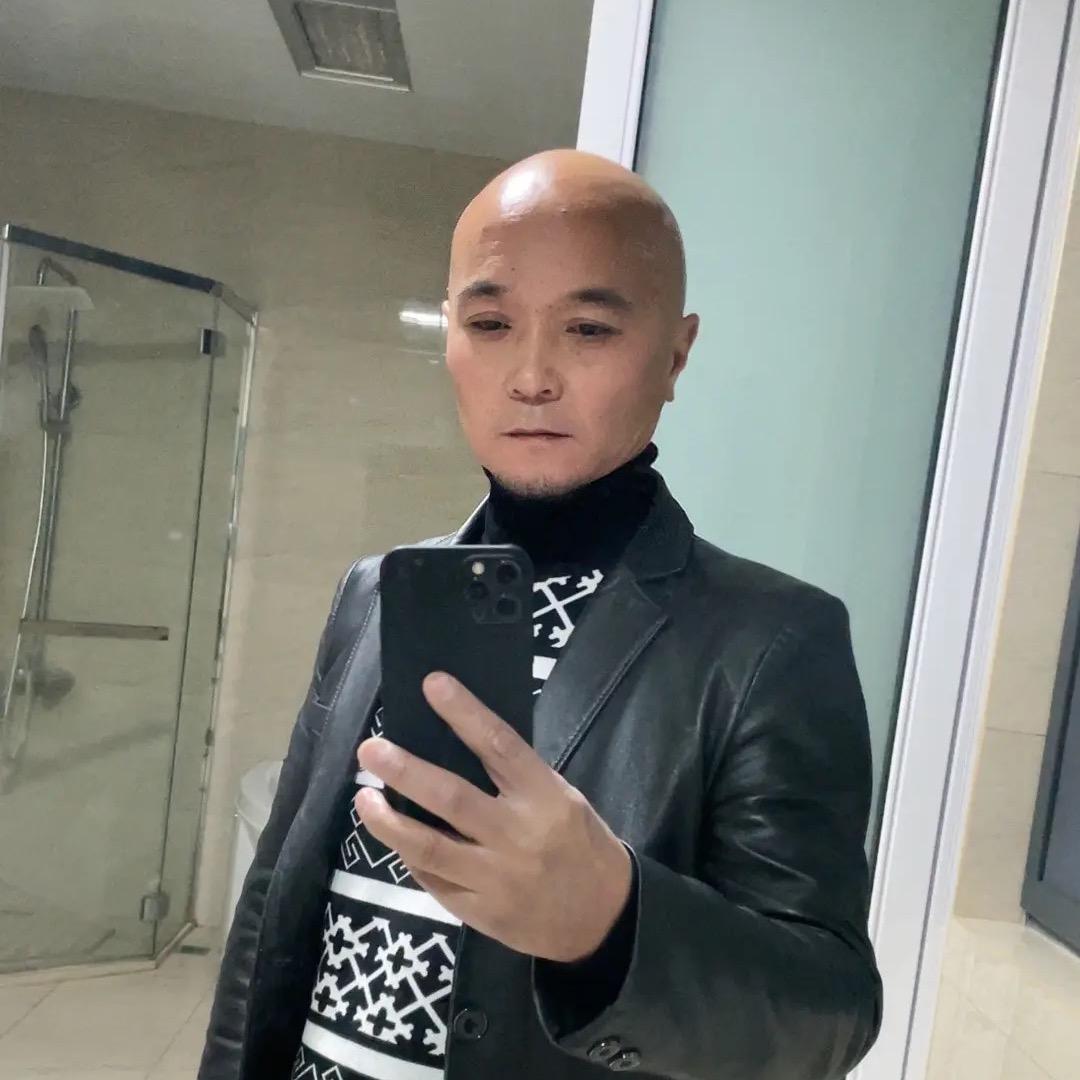 光头哥的柴火灶