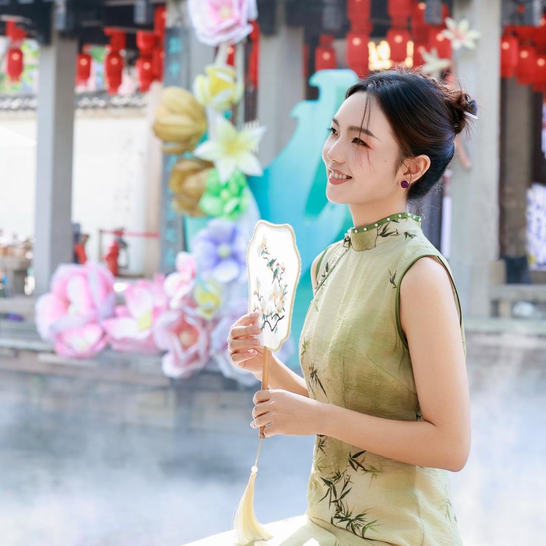 爱护肤的二姐