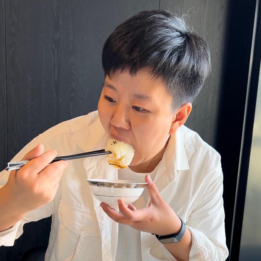 爱吃米饭的郑女士