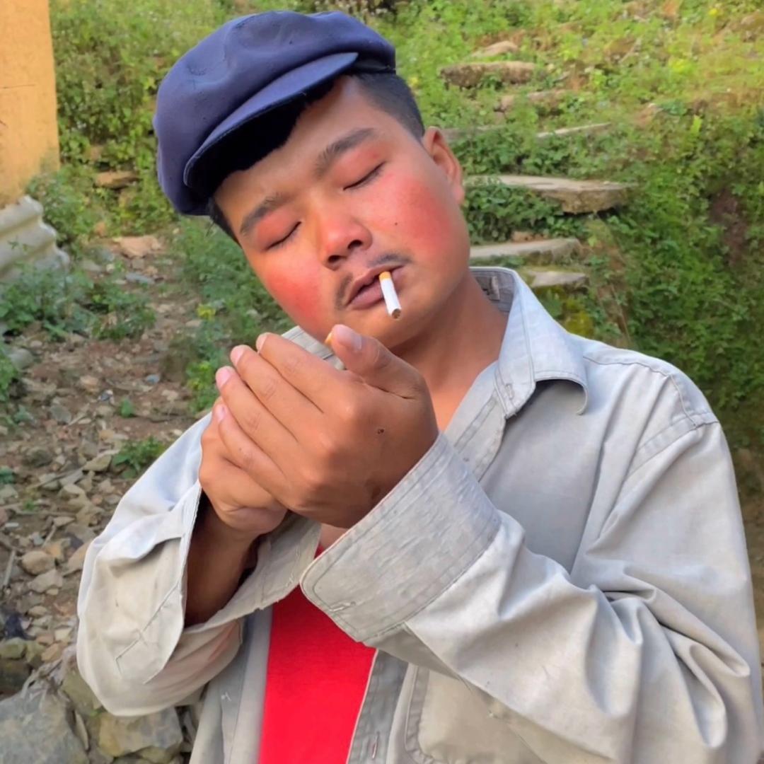 李三杯