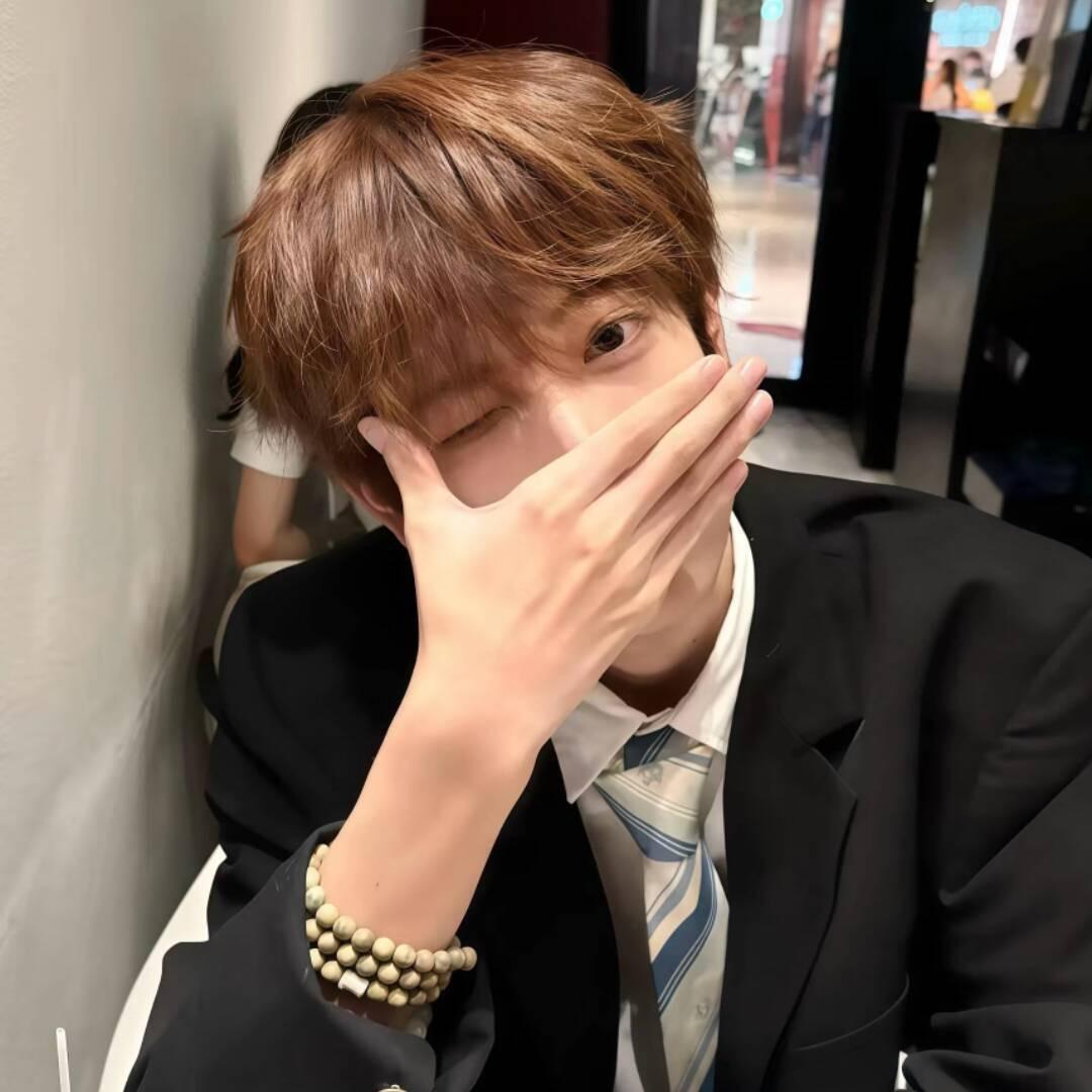 打过眉钉的田其乐