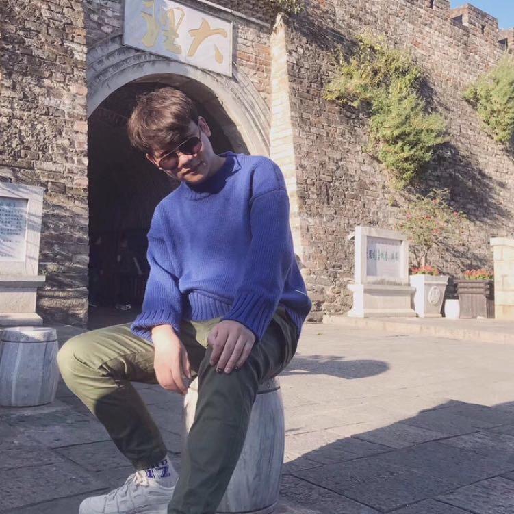 🇨🇳迪伟钟🇵🇸