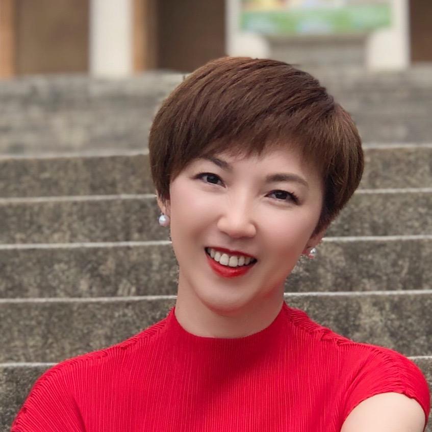 南非小龙女  (龙行天下旅游）