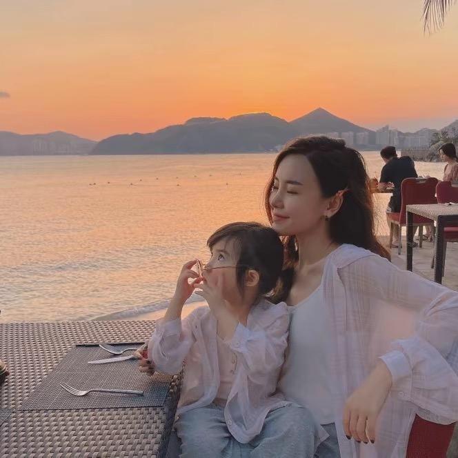 辰辰妈童装童鞋亲子装