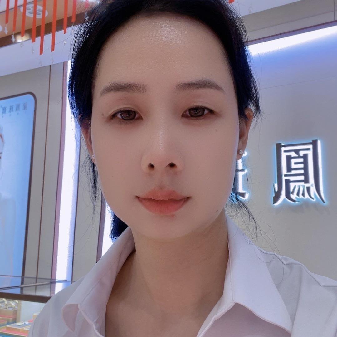 熊口龙凤珠宝 小袁