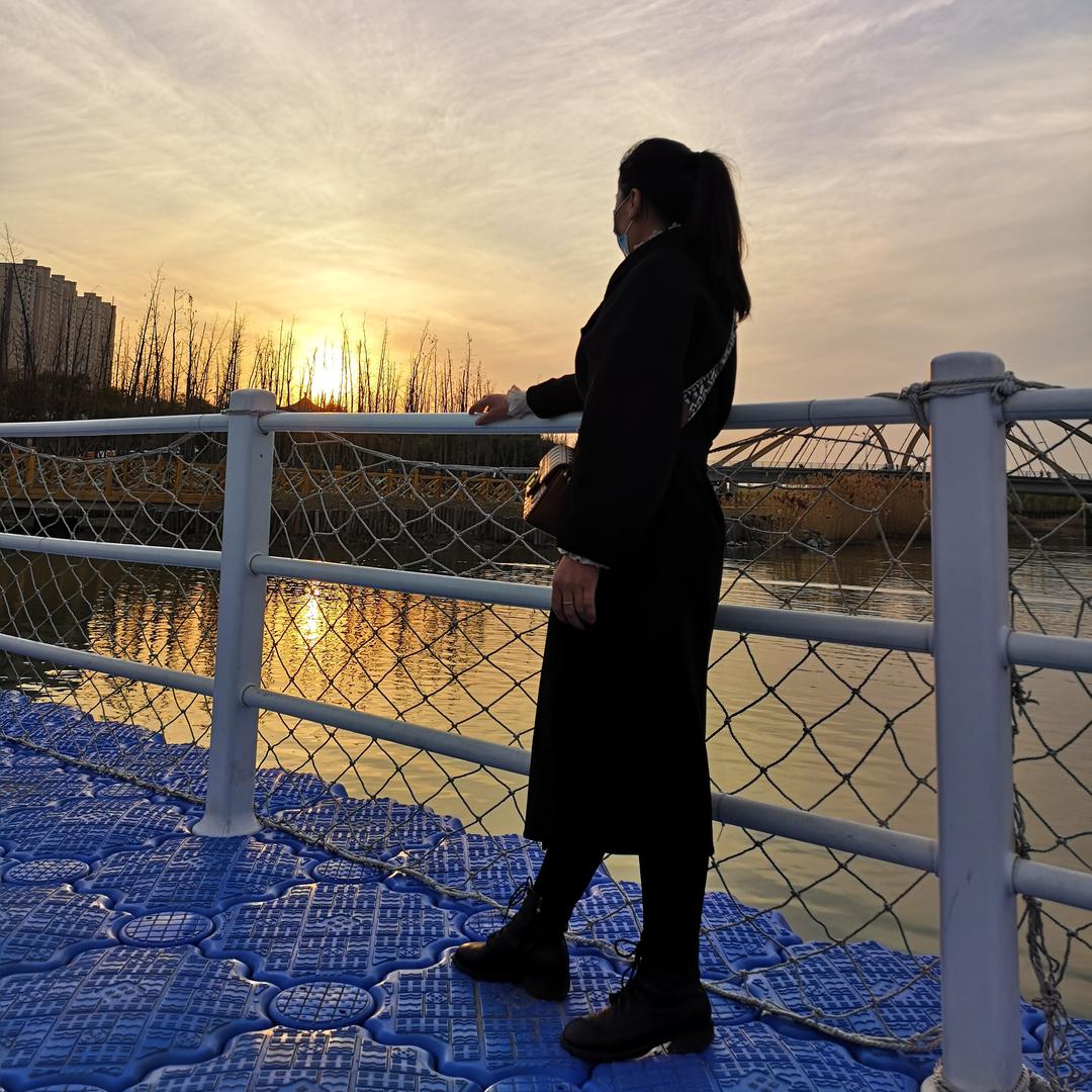 恬淡如水