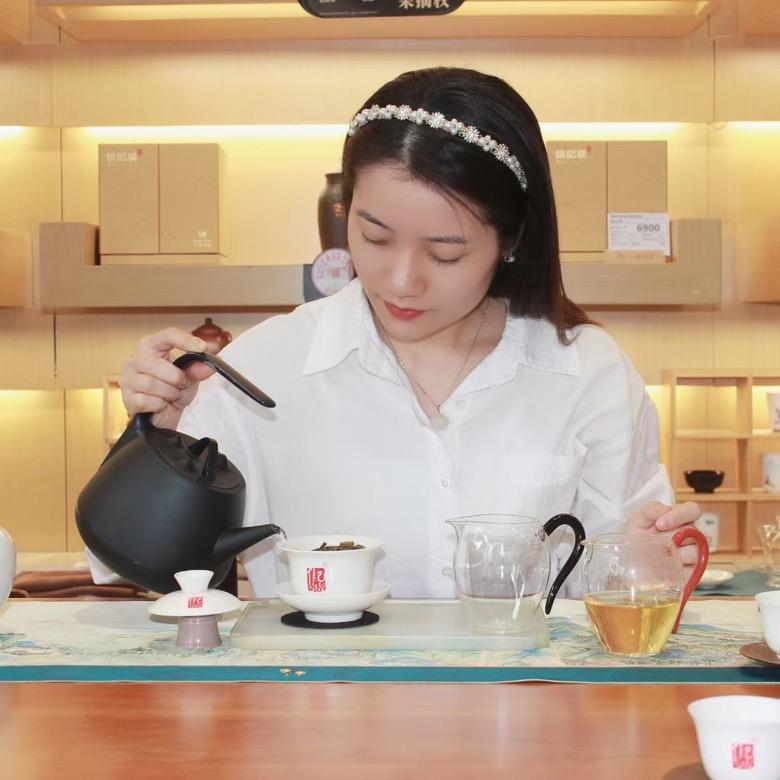 满满的茶室