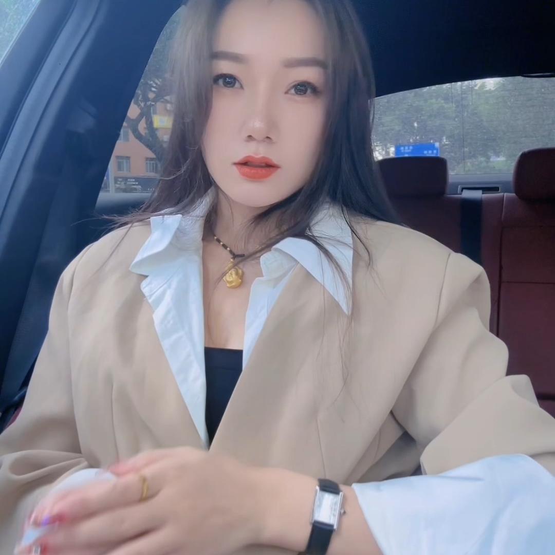 艾薇巴蒂 🦋情公子