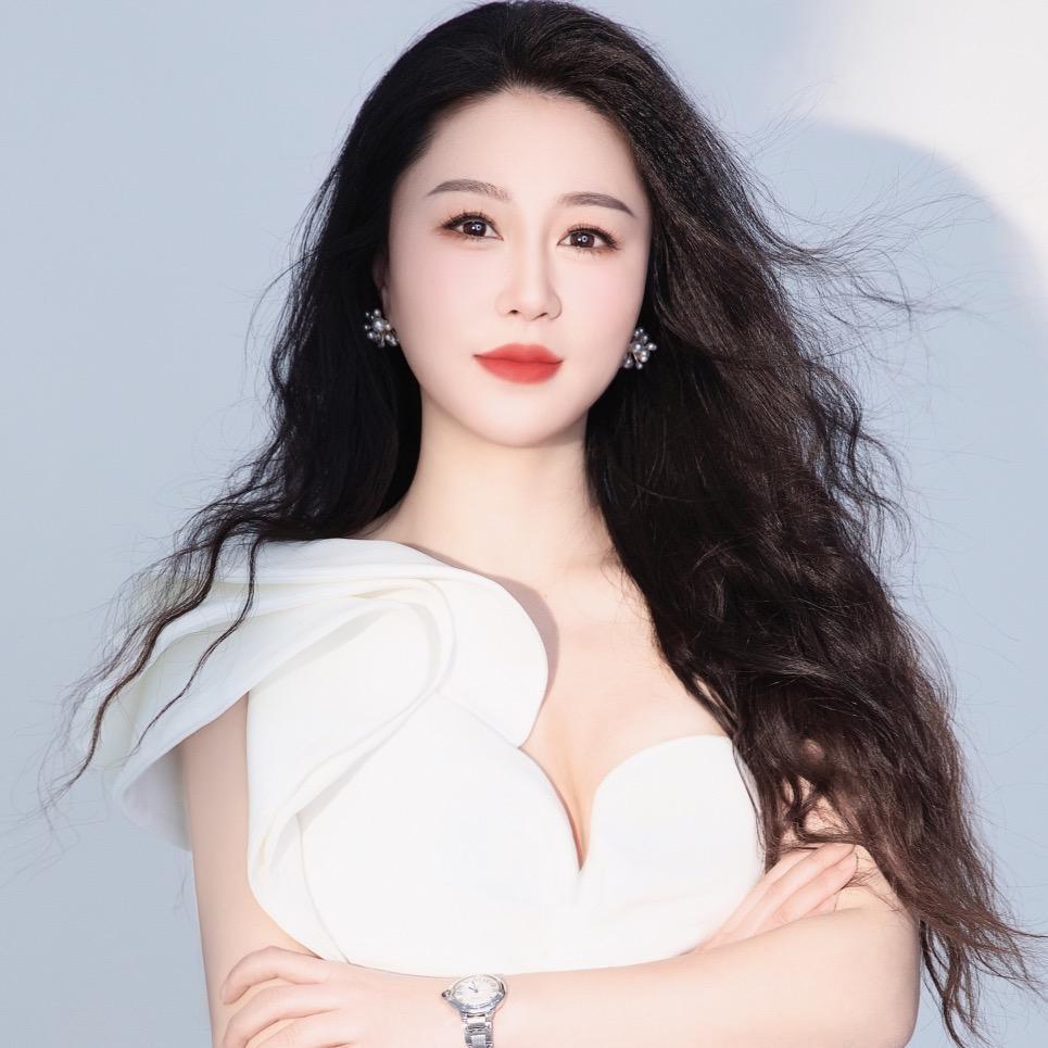 重庆涵代 美业杨丹宁