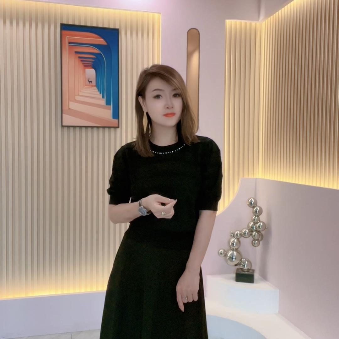 倍丽儿轻奢羊绒