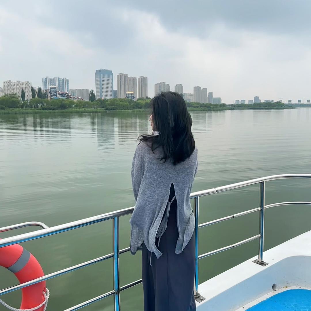三月