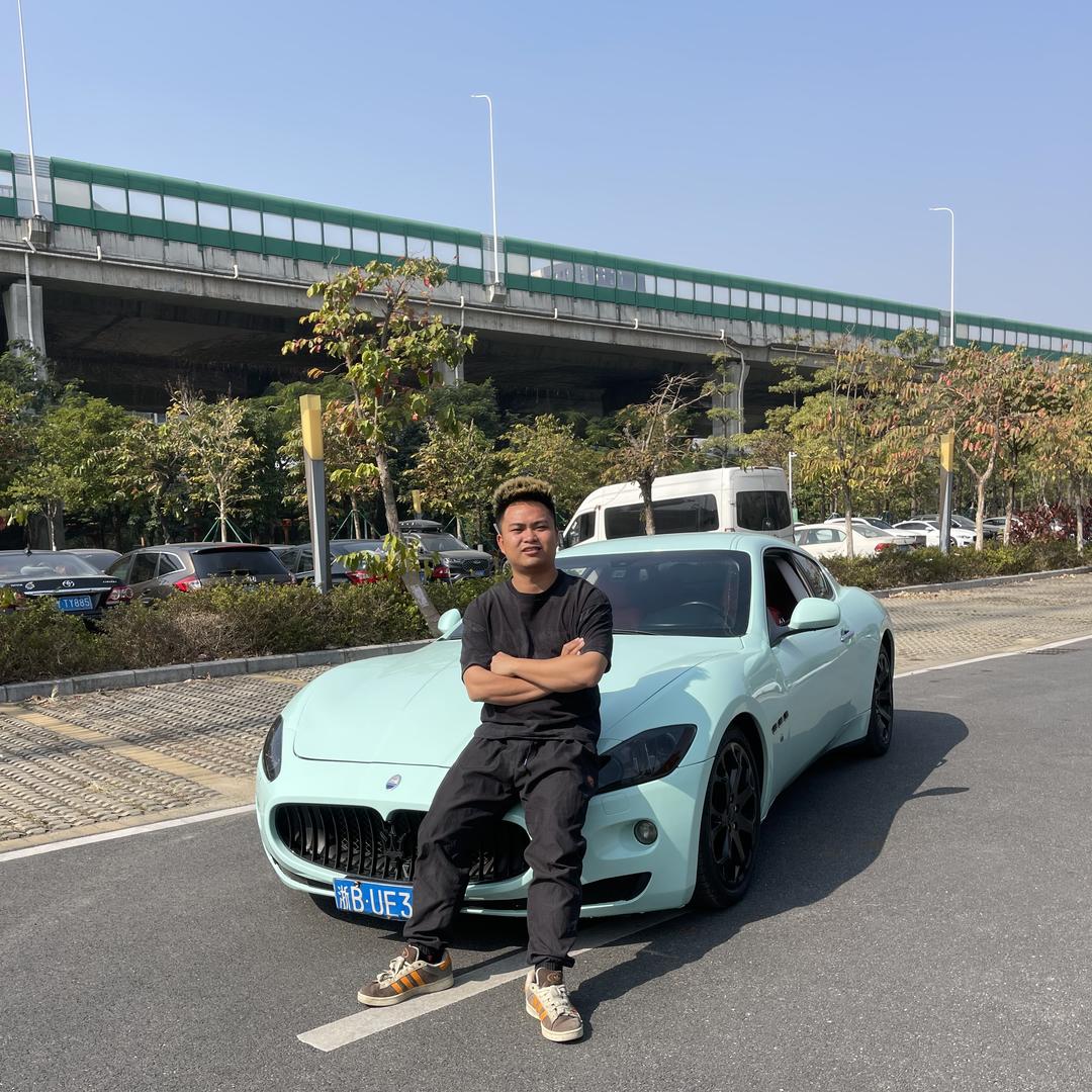 佛山黄毛二手车