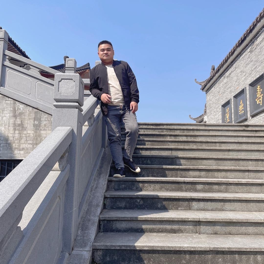 雷家  公子