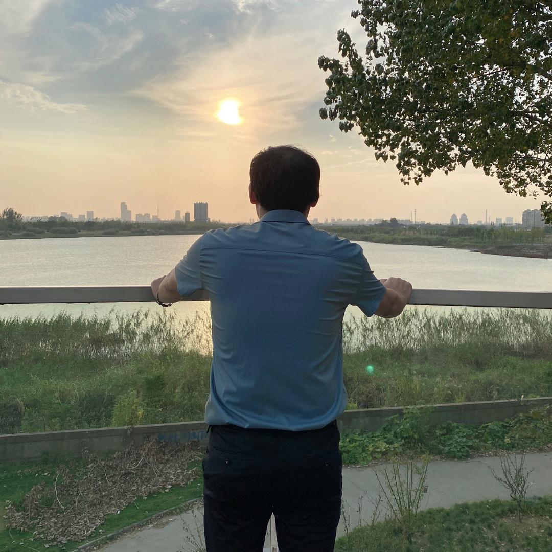 王伟📷