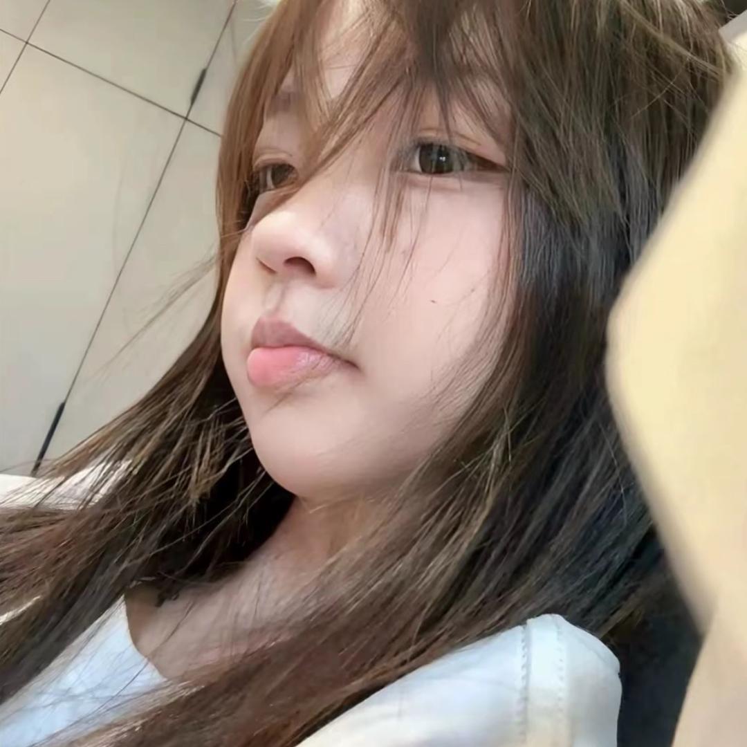 小浠 ^