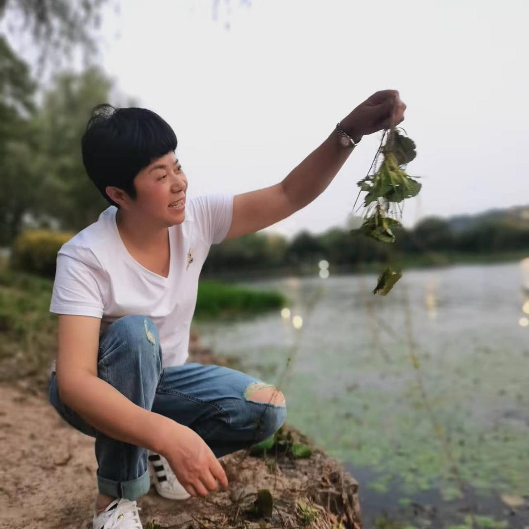 王