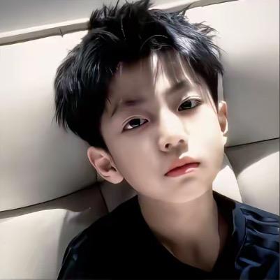 小王台球桌维修更换台尼.