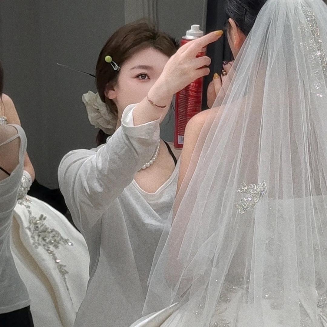 @化妆:造型:雯雯👑