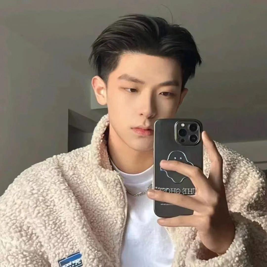 有个男生叫小帅