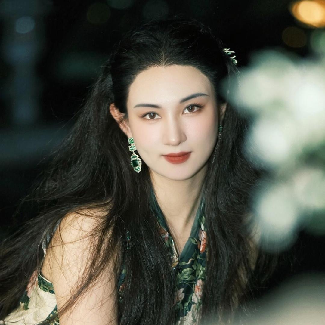 🙏女王👑陛下🙏