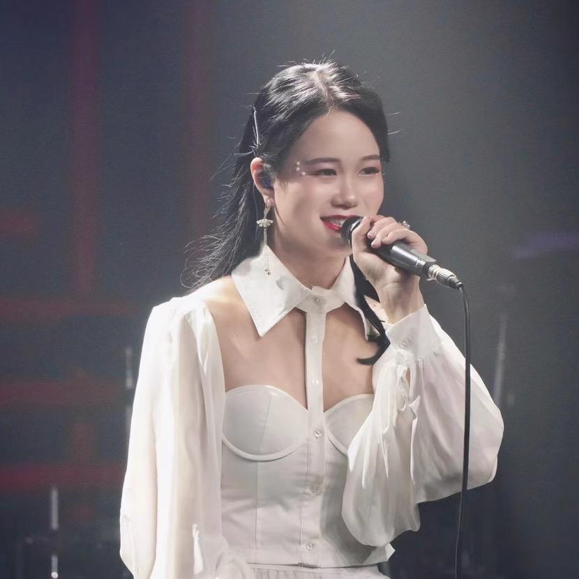 刘依玲