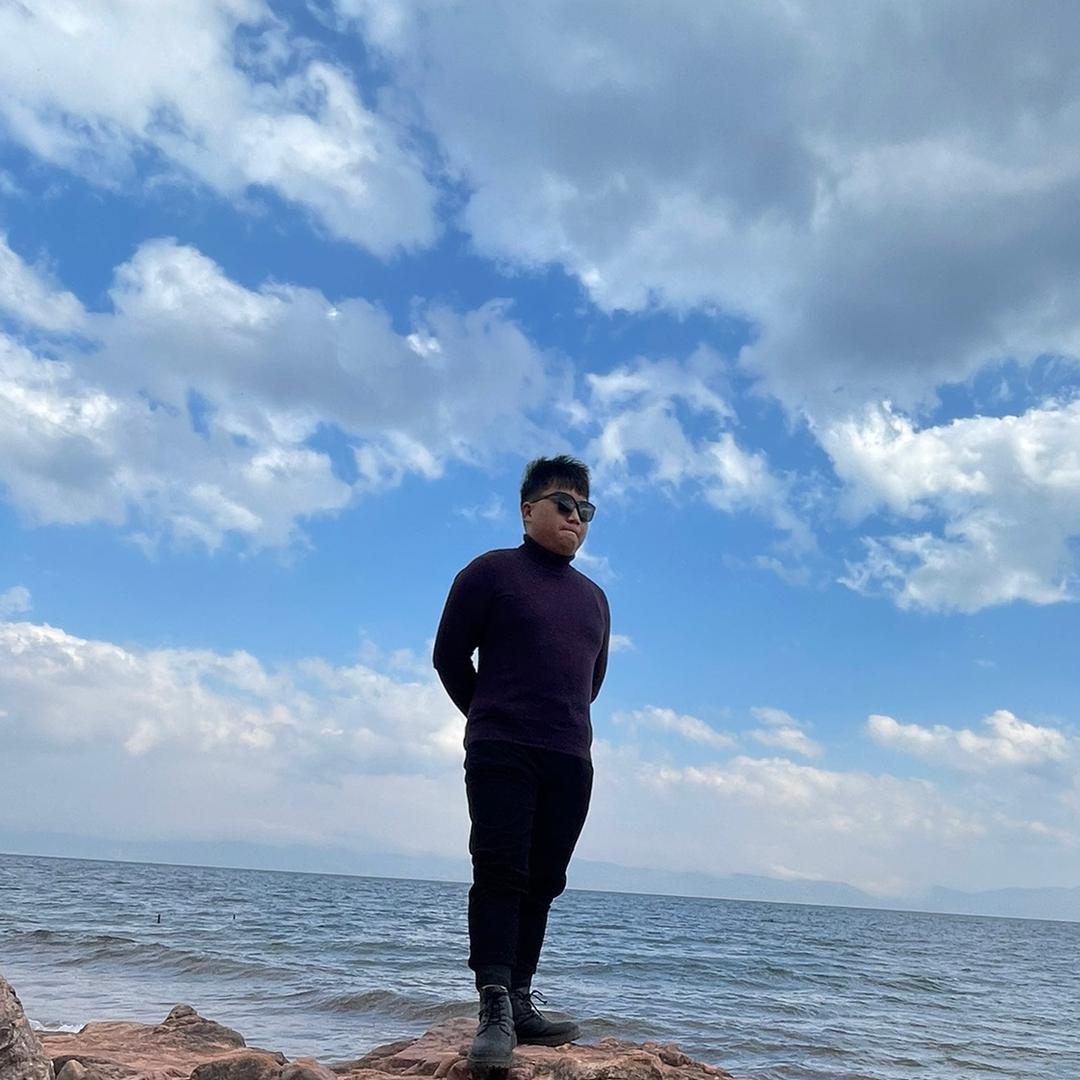 熊彼特（唱歌，吉他🎸）