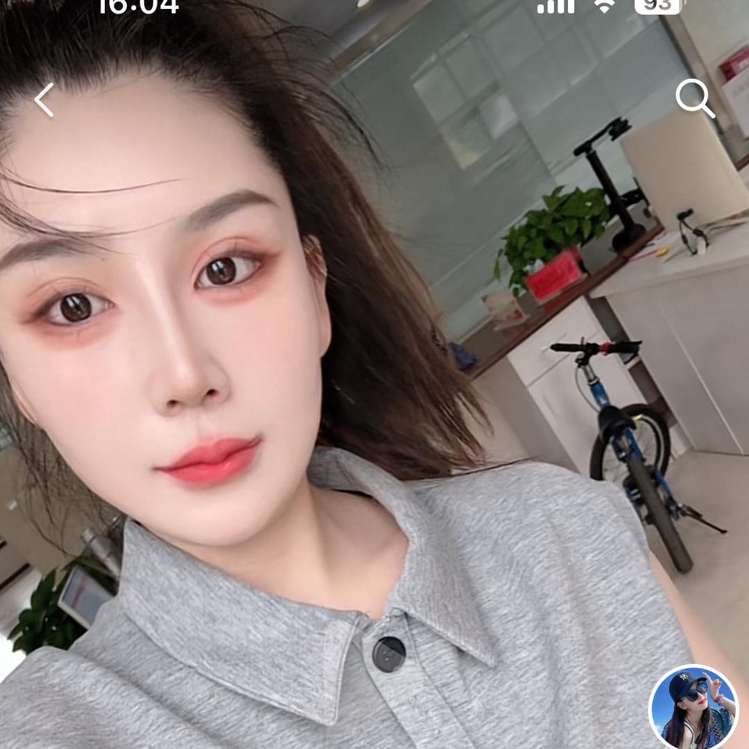 Ms. 李💃