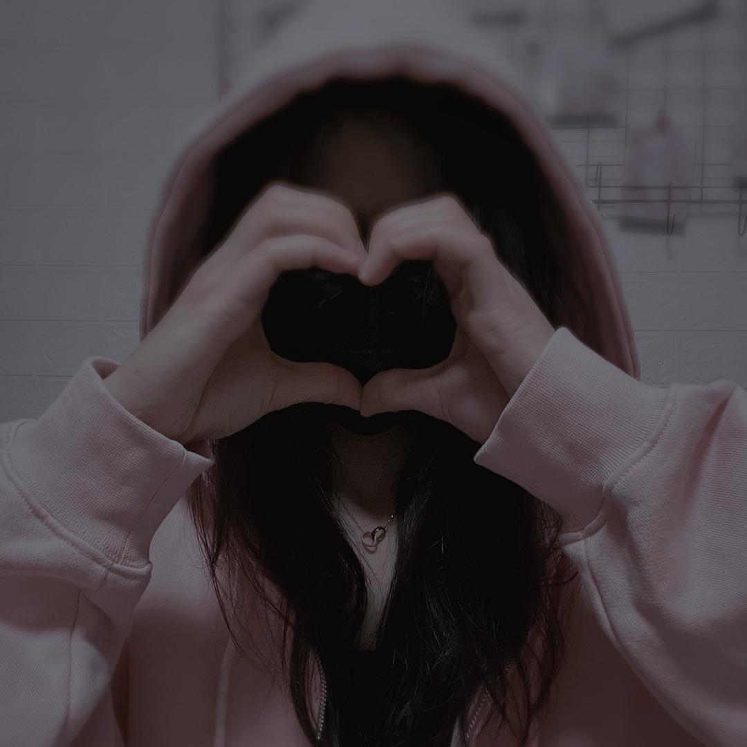 @小灰灰🖤