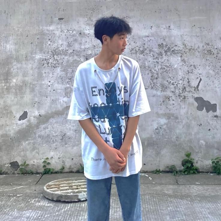 易潇桐