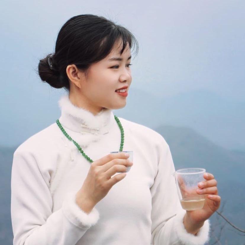 肖珺景（信阳毛尖非遗传承人）