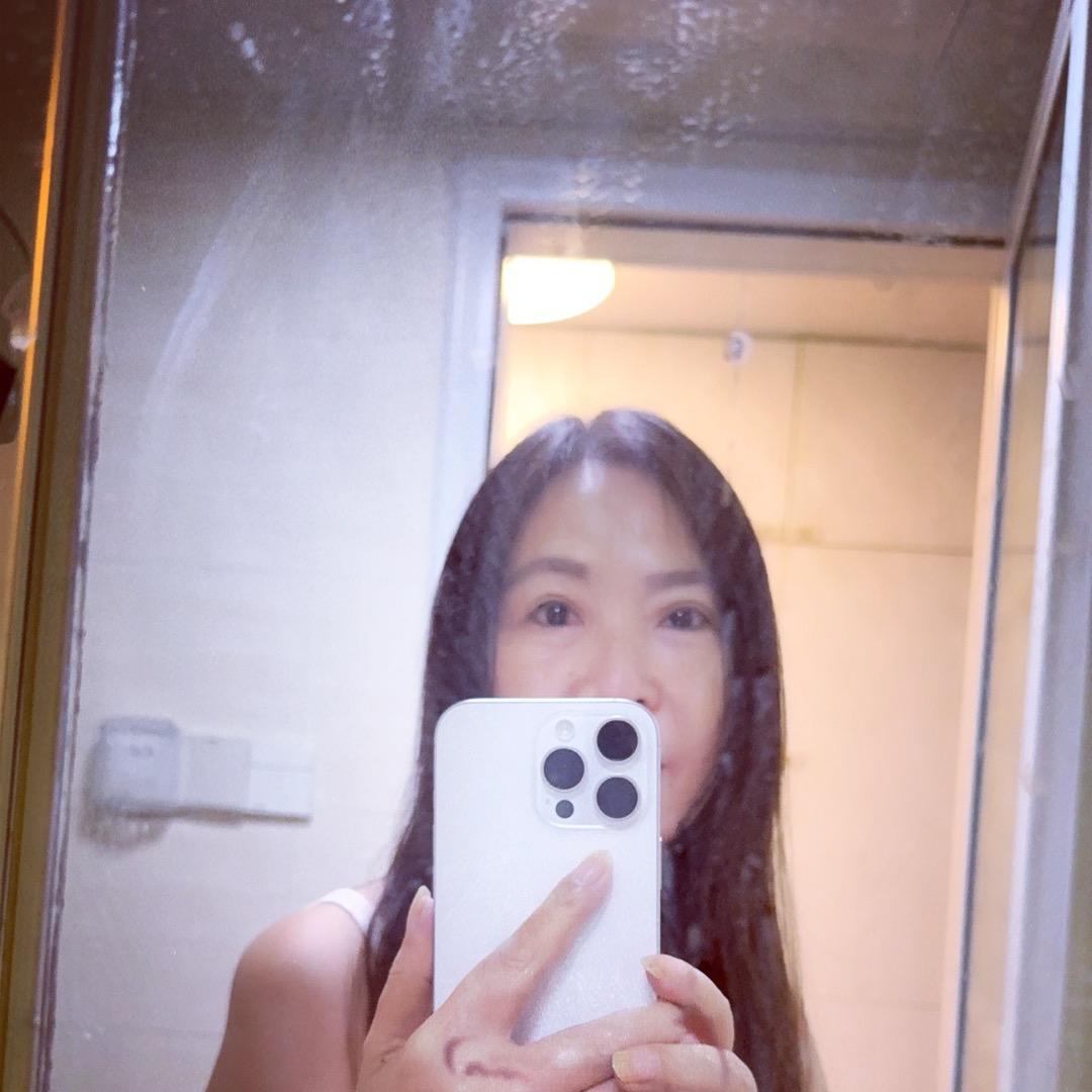 人争一吃、佛争一炉香！