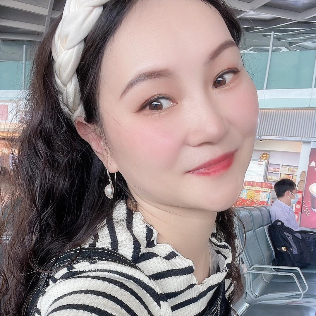 泰州袭人花店张宝儿