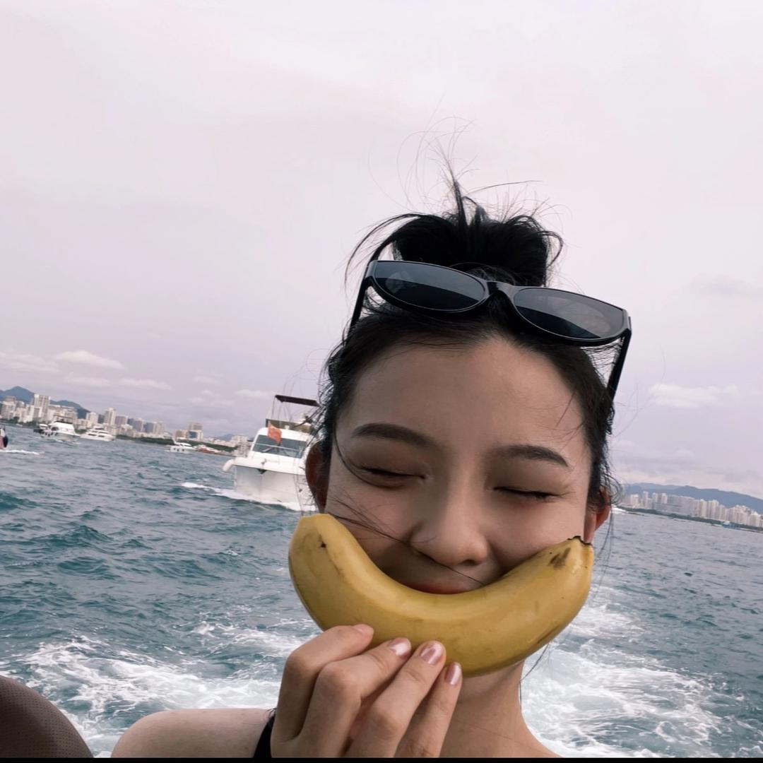 嗯哼
