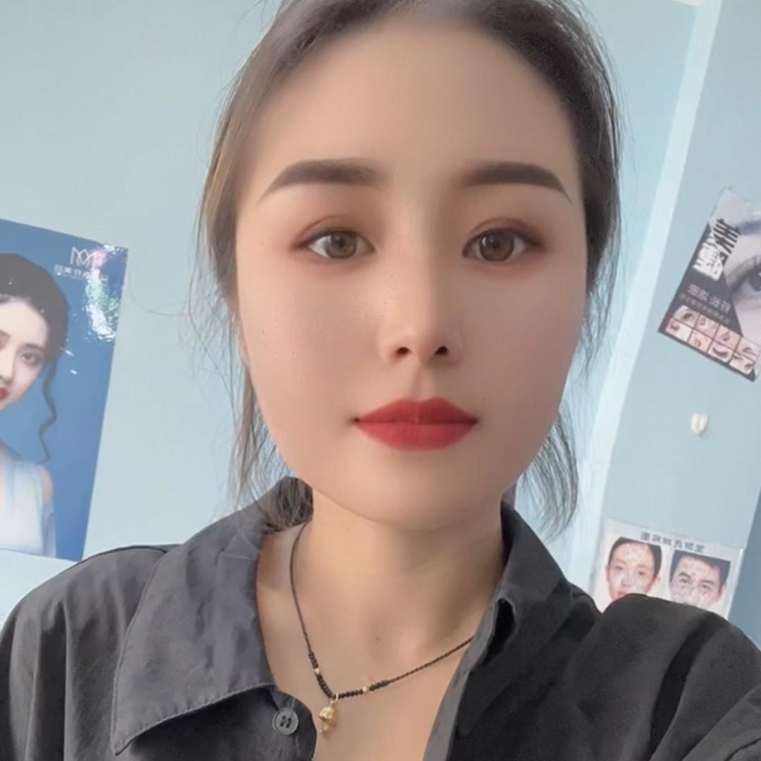 迤那艾美国际护肤店