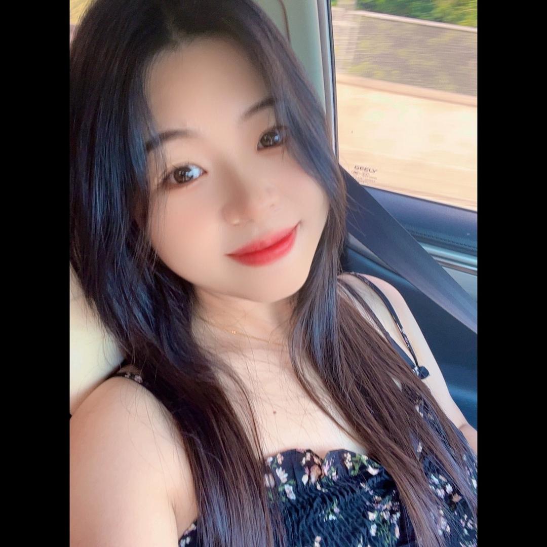 小小妮