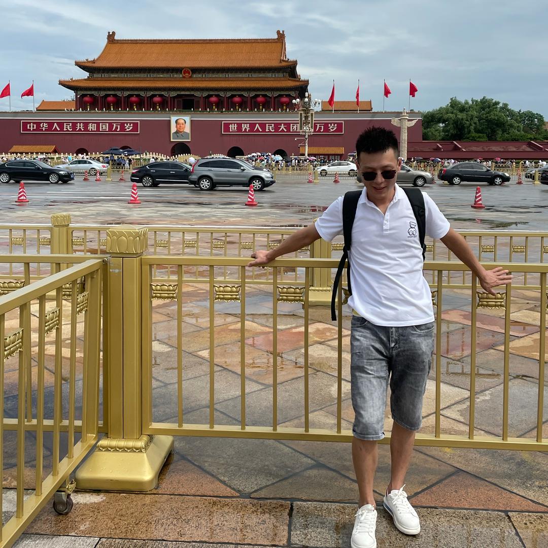合众房产侯特