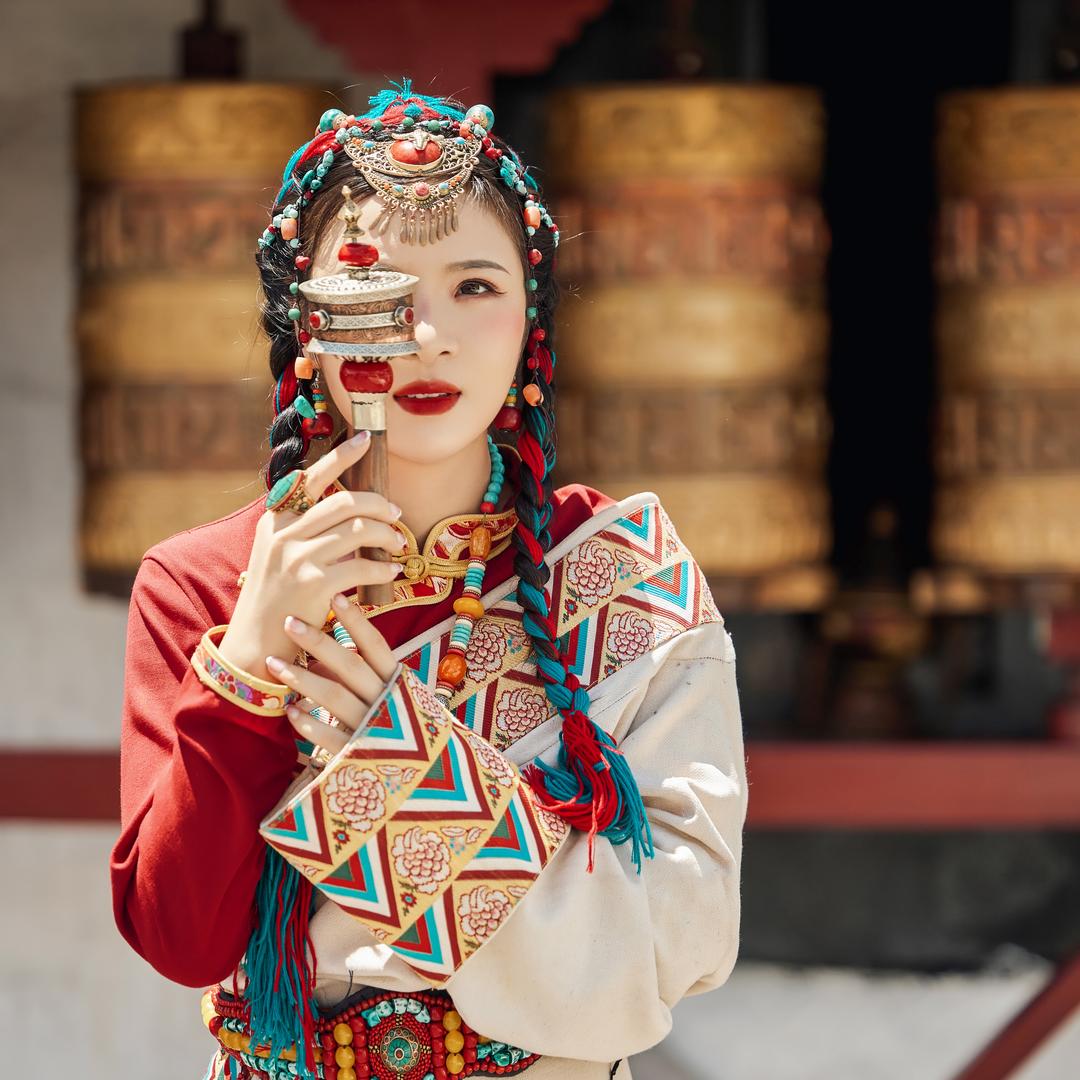 一芳珠宝六号店精品