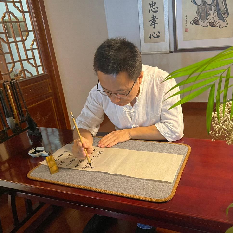 梁林书法