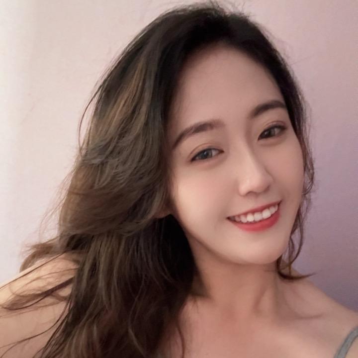 爱跳舞的小小熊妈妈👩