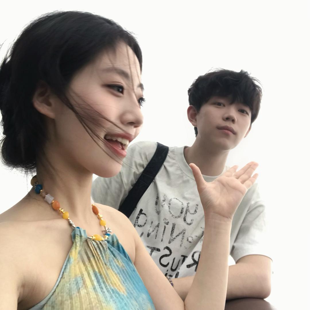 小满（人类非猪）