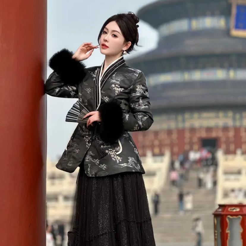 余潇潇Jessica日常穿搭日记🛒