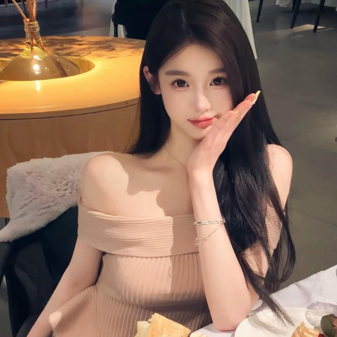 女一.