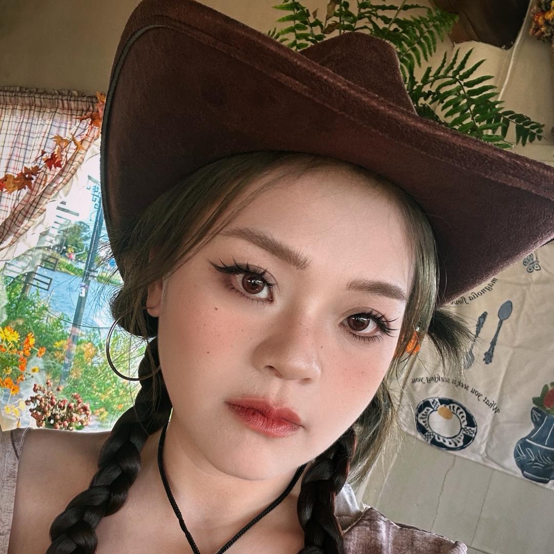 化妆师丹丹（大丹儿童礼服馆）