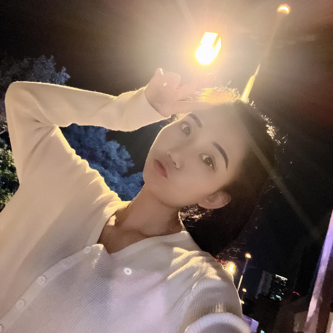 ୧⍤⃝莹࿐