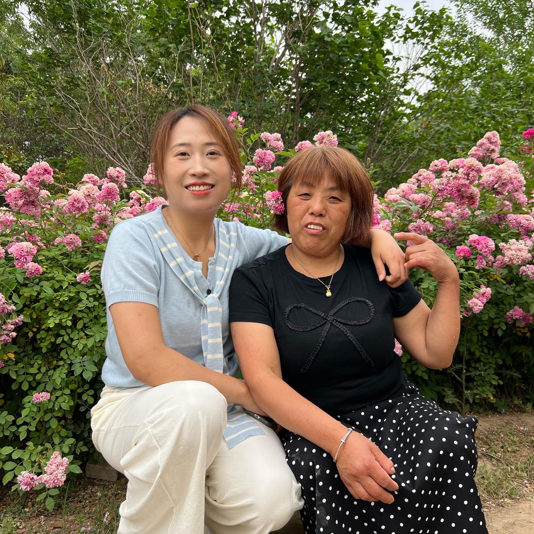苏红和自信婆婆