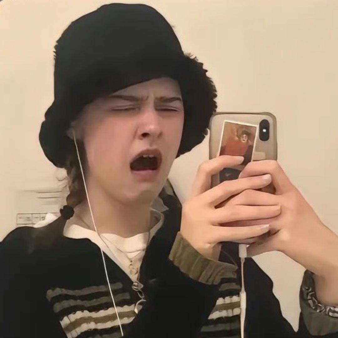 村儿里的潮人奥特曼