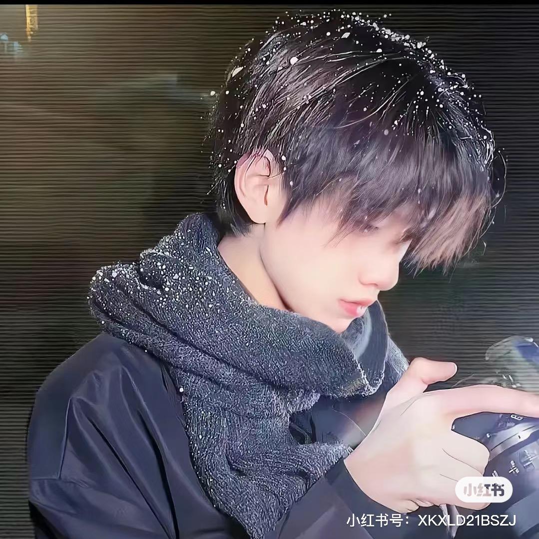 不会拍照📷的小孩