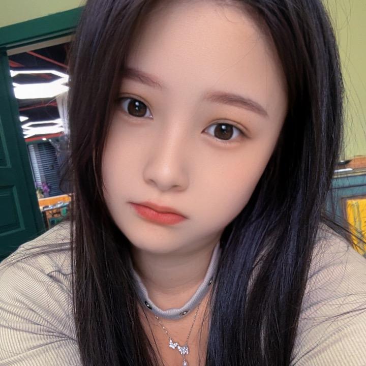 V尚2000男装（石城东华北路店）