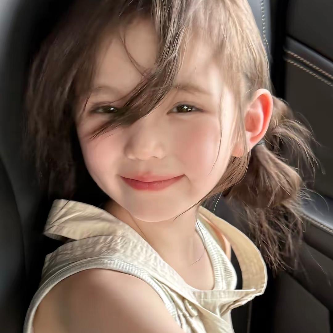 小小涵.
